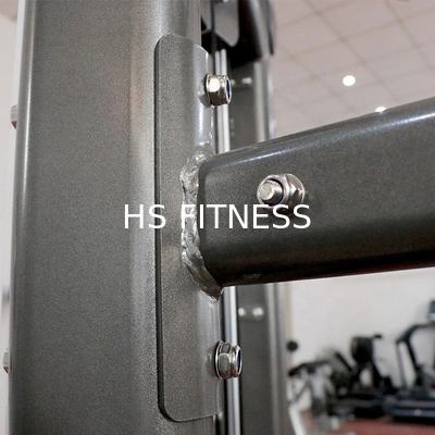 Equipamento de ginástica com cabos internos de dupla polea reguladora