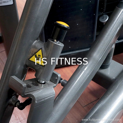 Máquina de exercícios com pressão torácica para exercício físico