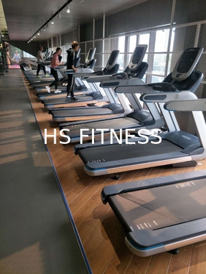 Escada rolante comercial do Gym da casa 20 de H 220V 0-15% da inclinação 3HP quilômetros de poder do motor
