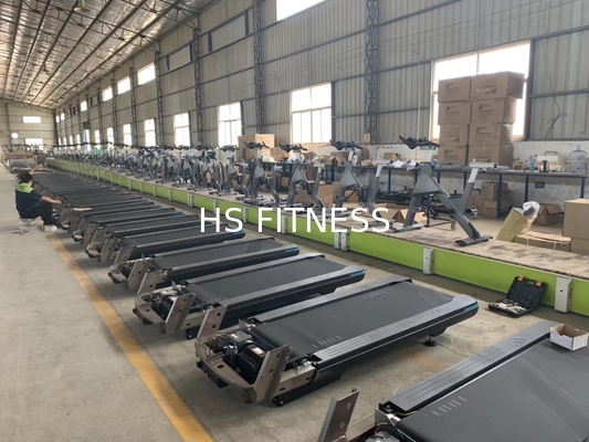 Escada rolante comercial do Gym da casa 20 de H 220V 0-15% da inclinação 3HP quilômetros de poder do motor
