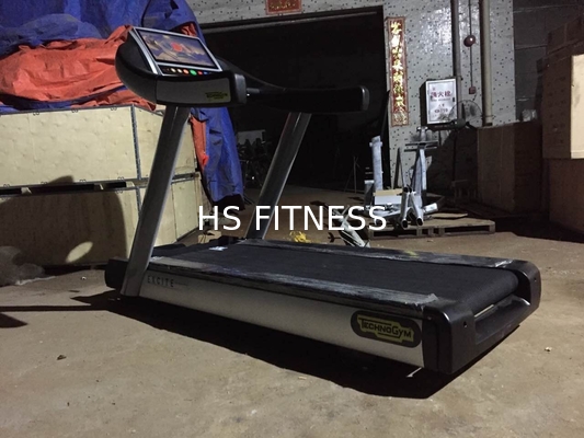 Escada rolante comercial Technogym do Gym do body building tela da cor de TFT de 16,1 polegadas